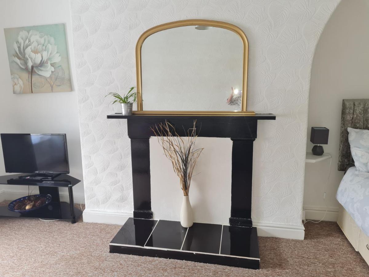17 Bridge St, 3 Bedroom Flat Aberystwyth Bagian luar foto